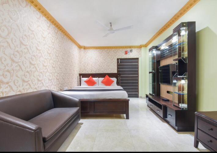 Calcutta Queen Kolkata Bagian luar foto